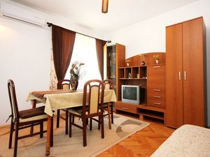 23925905-Ferienwohnung-5-Orebić-300x225-3