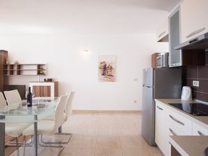 23930771-Ferienwohnung-6-Orebić-300x225-5