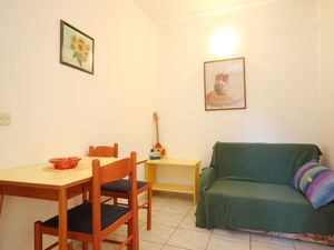 23930875-Ferienwohnung-3-Orebić-300x225-1