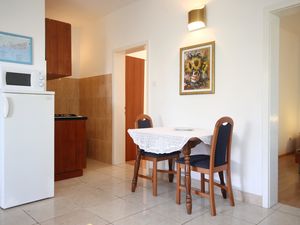 23930876-Ferienwohnung-5-Orebić-300x225-2