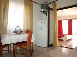 23930884-Ferienwohnung-4-Orebić-300x225-1