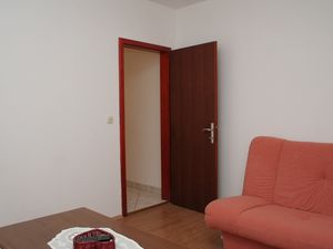 23927810-Ferienwohnung-4-Orebić-300x225-3