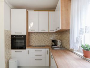 23927840-Ferienwohnung-4-Orebić-300x225-4