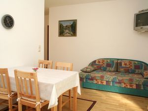 23933112-Ferienwohnung-4-Orebić-300x225-1