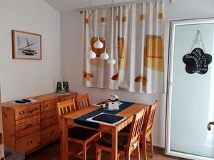 24058389-Ferienwohnung-2-Orebić-300x225-1