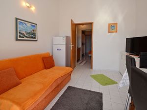 24058570-Ferienwohnung-3-Orebić-300x225-2