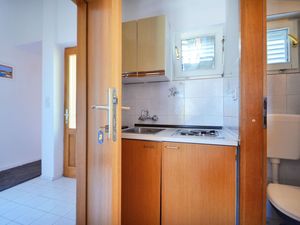 24058572-Ferienwohnung-2-Orebić-300x225-2