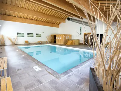 PoolOfHouse