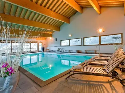 PoolOfHouse
