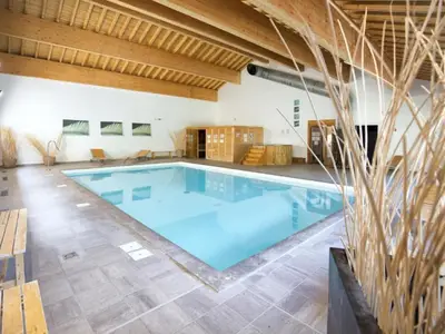 PoolOfHouse