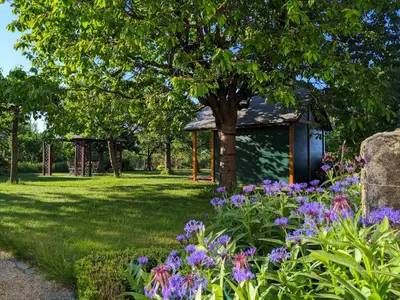 Garten mit 2 Gartenhäusern, ab 1 Nacht buchbar