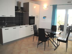 22435827-Ferienwohnung-4-Orosei-300x225-5