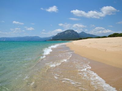 Direkte Umgebung des Objekts. Su Barone Strand Orosei in andere Richtung