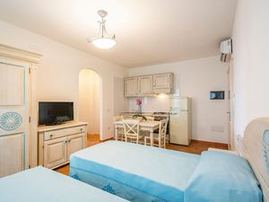 23892794-Ferienwohnung-4-Orosei-300x225-5