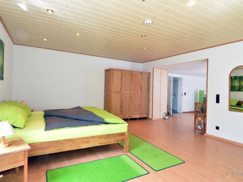 23542142-Ferienwohnung-3-Osburg-800x600-1