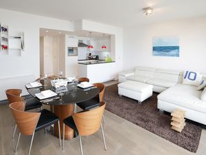 23745121-Ferienwohnung-4-Ostende-300x225-2