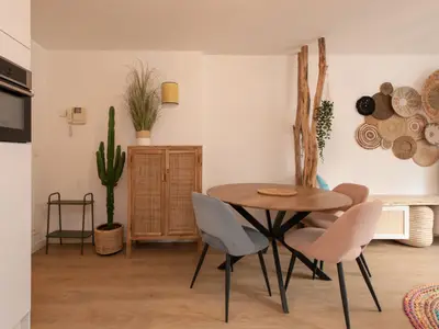 DiningRoom