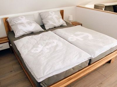 Doppelbett im Schlafbereich