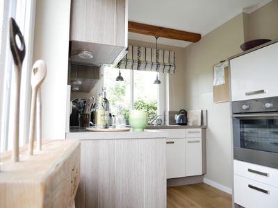 Die Küche lädt zum gemeinsamen Kochen ein Die Küche lädt zum gemeinsamen Kochen ein
