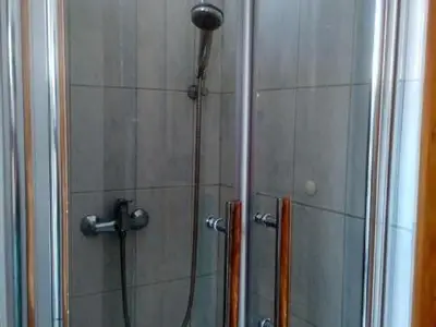separate Dusche