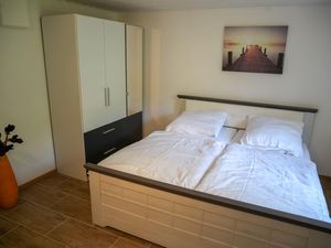 23512566-Ferienwohnung-2-Osterode-300x225-3