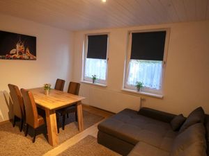 23512599-Ferienwohnung-4-Osterode-300x225-1