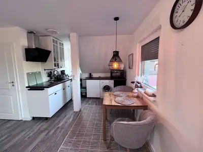 Ferienwohnung für 4 Personen (46 m²) in Ostrhauderfehn 8/10