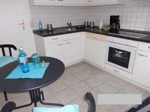 23700847-Ferienwohnung-8-Ostseebad Kühlungsborn-300x225-4