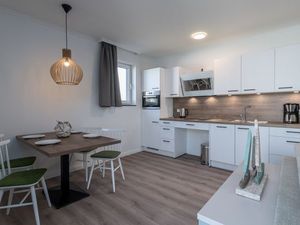 23390802-Ferienwohnung-4-Ostseebad Kühlungsborn-300x225-2