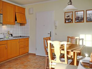 23122769-Ferienwohnung-4-Ostseebad Kühlungsborn-300x225-3