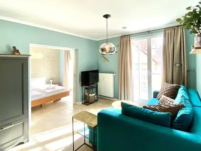 Wohn-Essbereich mit Couch