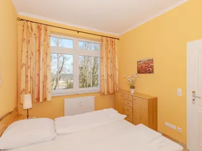 Schlafzimmer mit Doppelbett Schlafzimmer mit Doppelbett