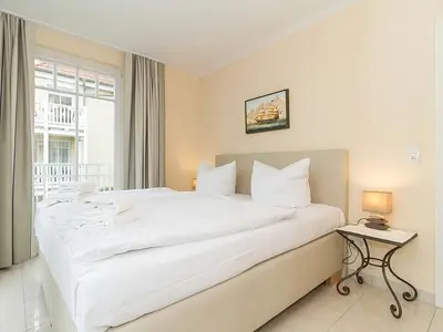 Schlafzimmer mit Doppelbett Schlafzimmer mit Doppelbett
