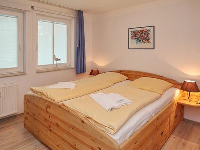 Schlafzimmer mit Doppelbett