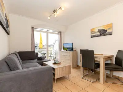 Wohn-Essbereich mit Couch