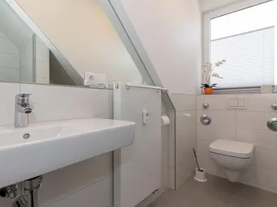 Badezimmer mit Dusche