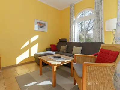 Wohn-Essbereich mit Couch