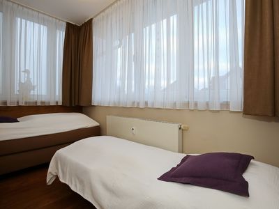 zweites Schlafzimmer mit Klappbett