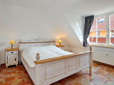 Schlafzimmer mit Doppelbett