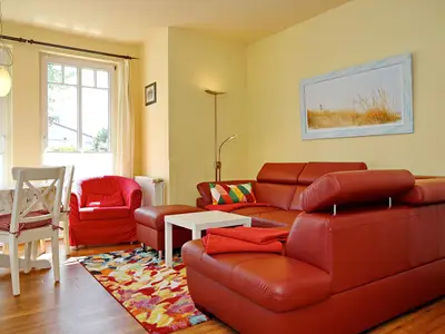 Wohnzimmer mit Sofa