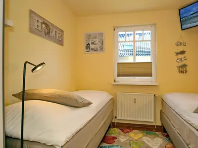 2. Schlafzimmer mit 2 Einzelbetten