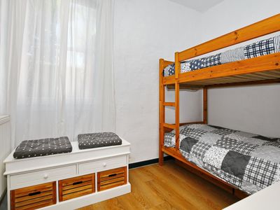 zweites Schlafzimmer mit Etagenbett