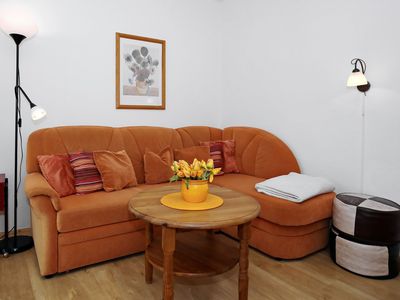 Wohnzimmer mit Ecksofa