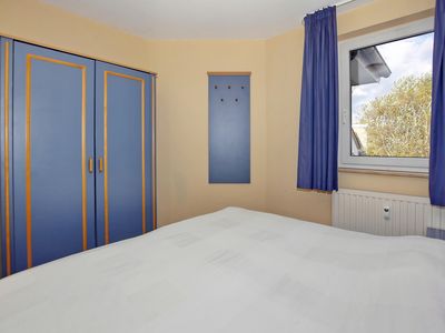 Schlafzimmer mit Außenfenster