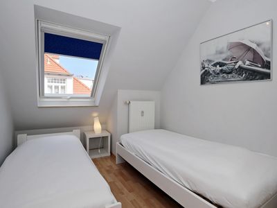 2. Schlafzimmer mit 2 Einzelbetten