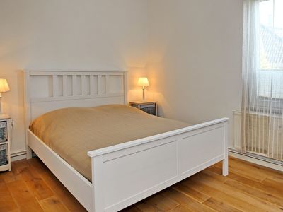 Schlafzimmer mit Doppelbett