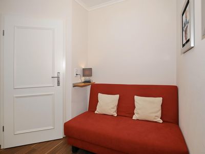 2. Schlafzimmer mit Schlafsofa