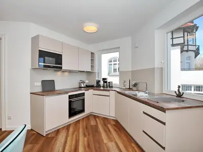 Küche mit Backofen und Herd Küche mit Backofen und Herd