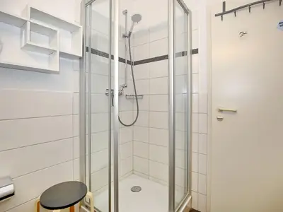 Bad mit Dusche