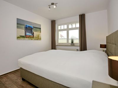 Schlafzimmer mit Doppelbett